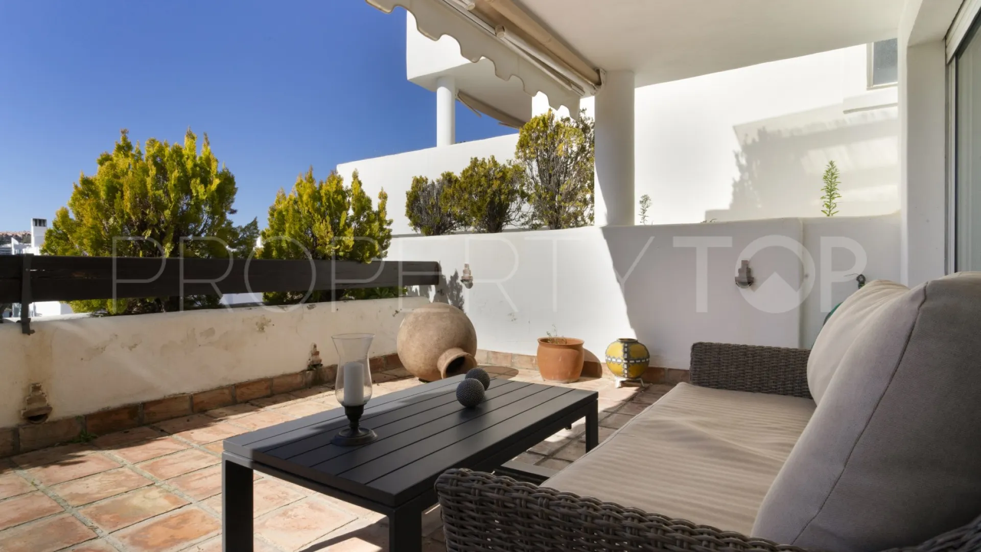 Buy Aloha Mirasierra 2 bedrooms apartment
