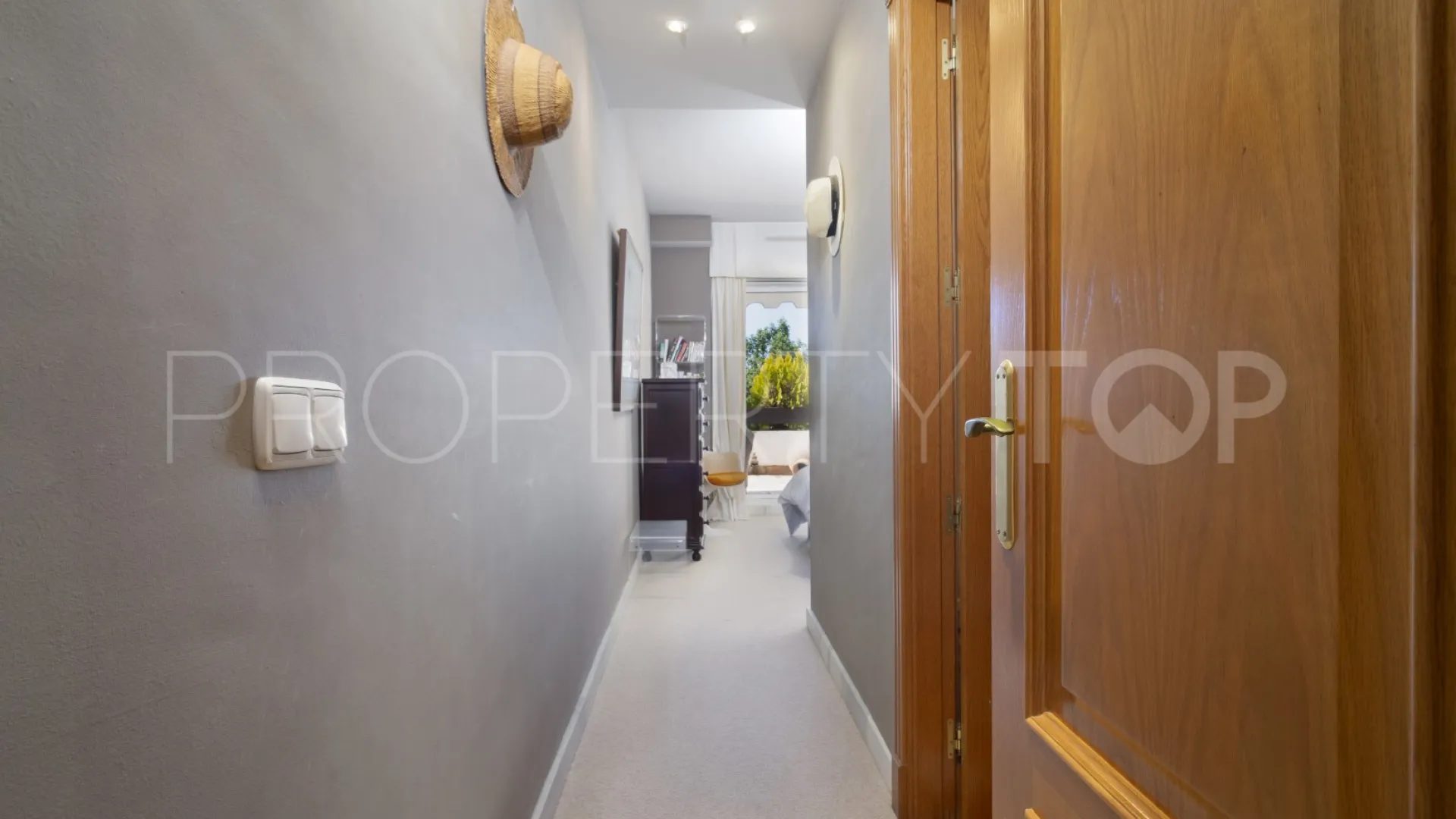 Buy Aloha Mirasierra 2 bedrooms apartment