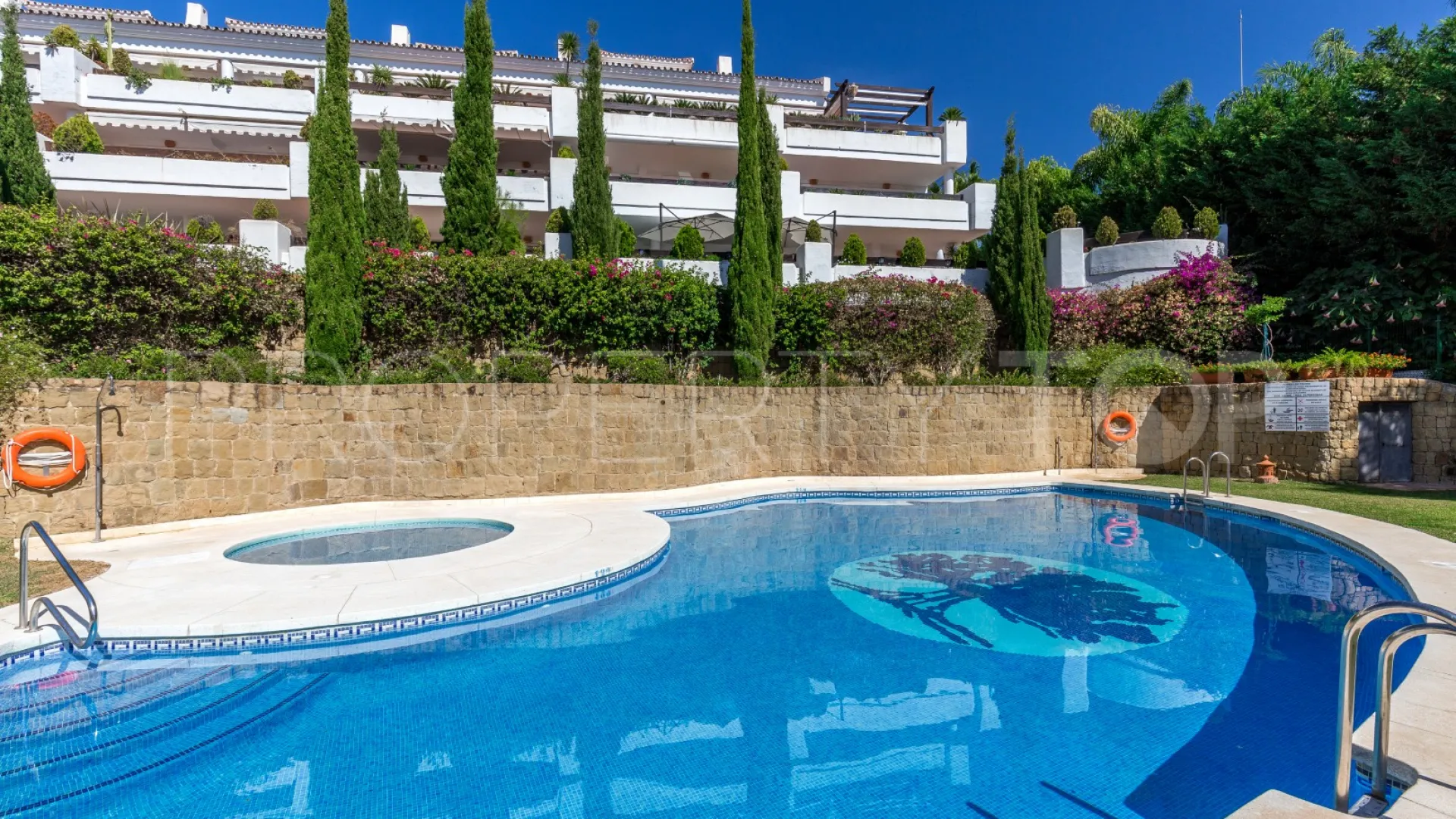 Buy Aloha Mirasierra 2 bedrooms apartment