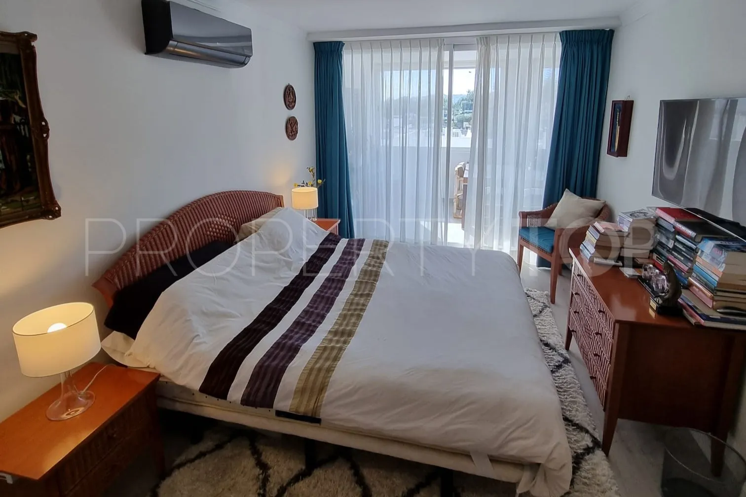 For sale La Quinta apartment with 2 bedrooms