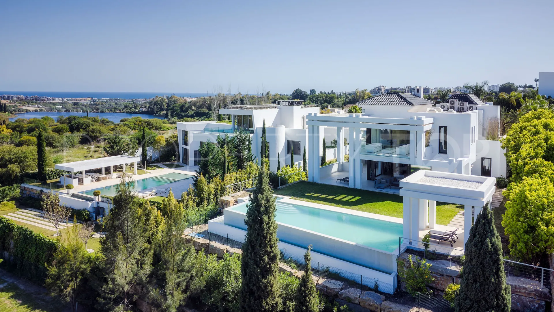 Villa en venta en Los Flamingos con 5 dormitorios