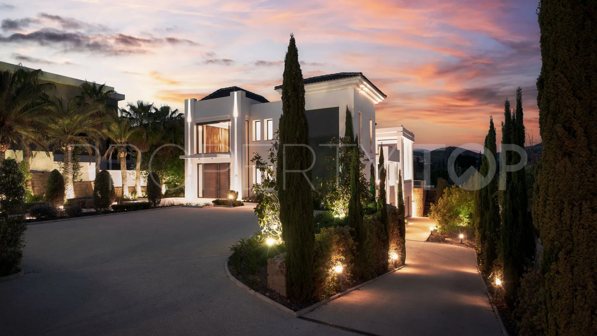 Villa en venta en Los Flamingos con 5 dormitorios