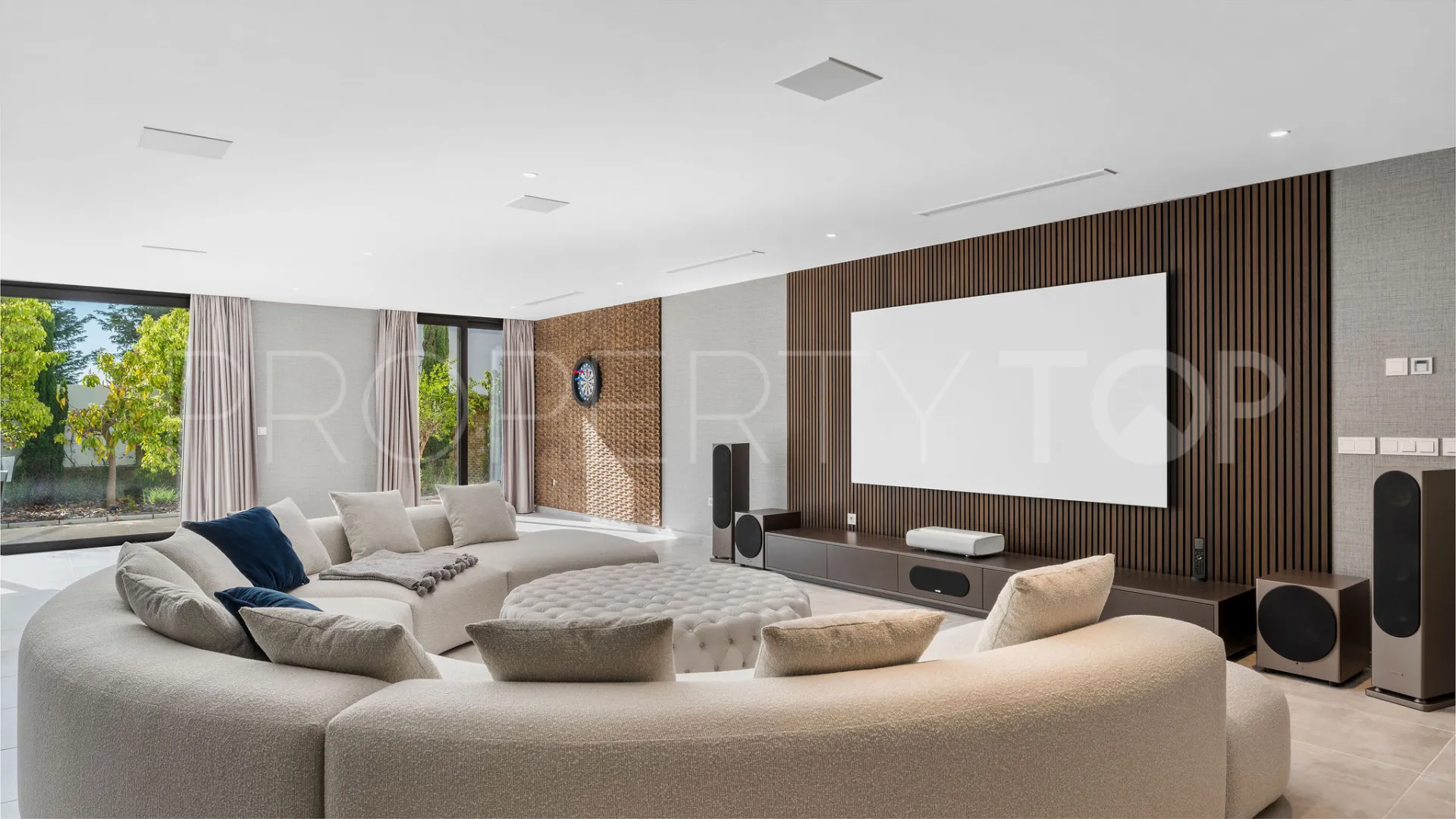 Villa en venta en Los Flamingos con 5 dormitorios