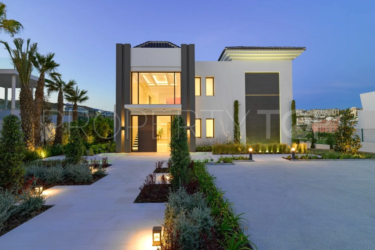 Villa en venta en Los Flamingos con 5 dormitorios