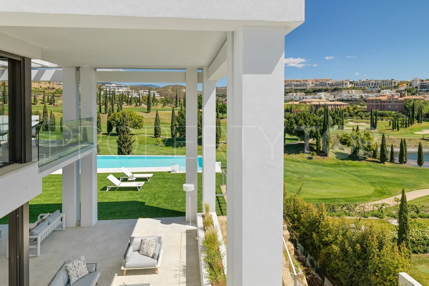 Villa en venta en Los Flamingos con 5 dormitorios