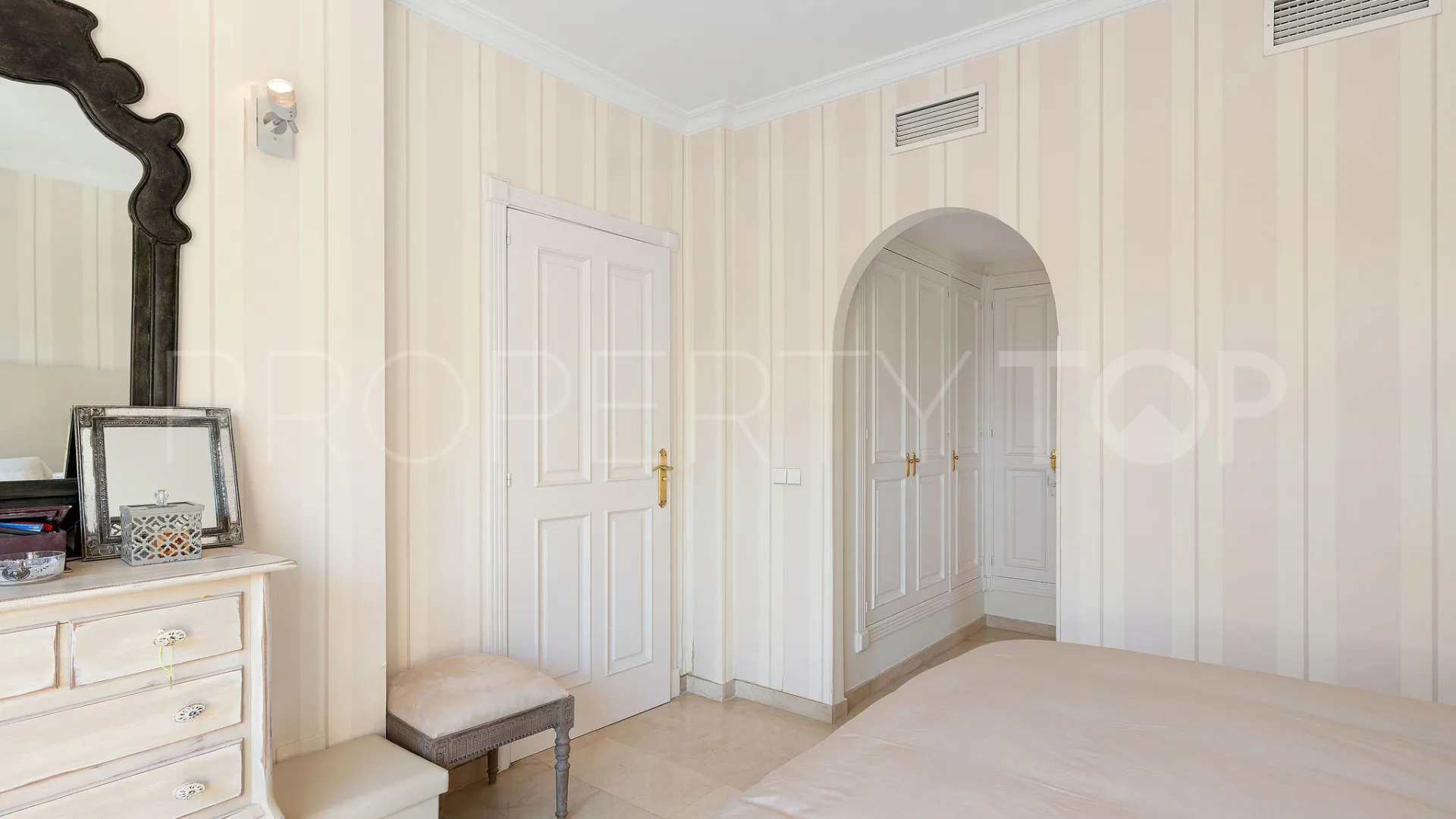 Penthouse in Andalucia Alta for sale