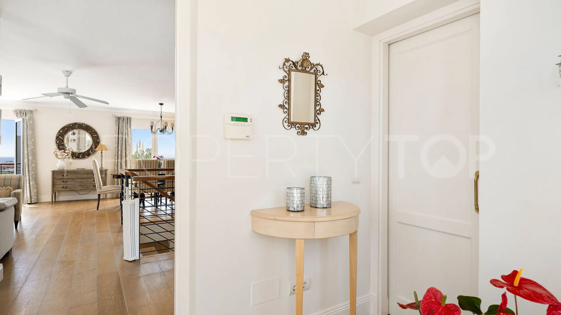 Villa a la venta con 4 dormitorios en Nueva Andalucia