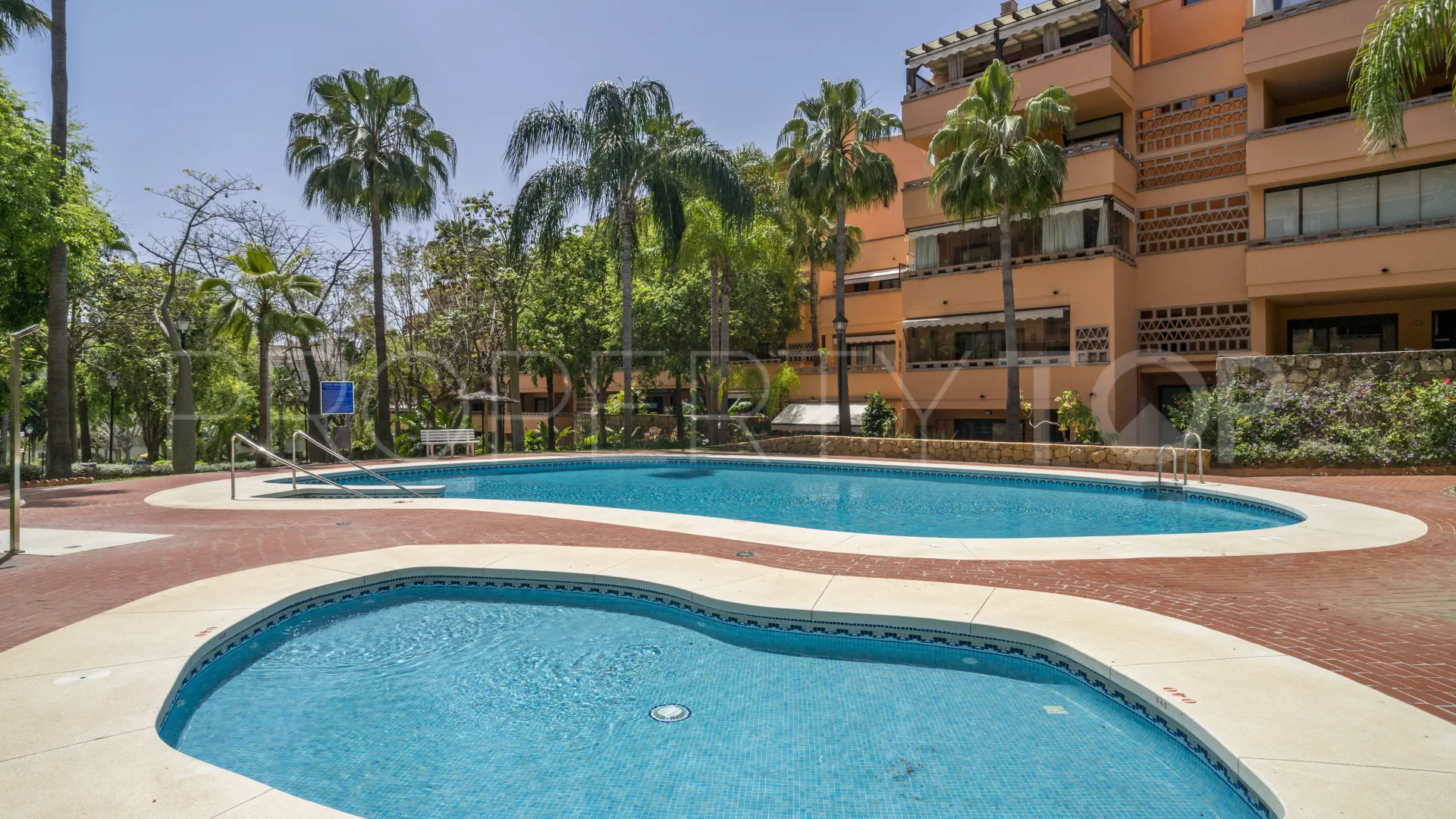 Se vende apartamento en Costa Nagüeles III de 3 dormitorios