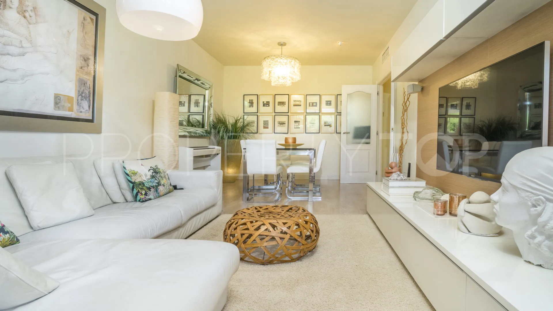 Se vende apartamento en Costa Nagüeles III de 3 dormitorios