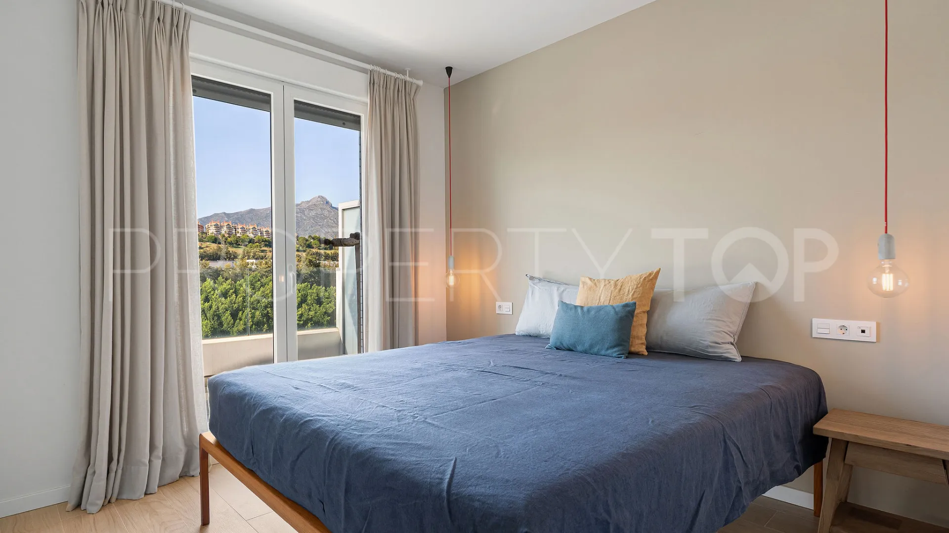 Se vende apartamento de 2 dormitorios en La Campana
