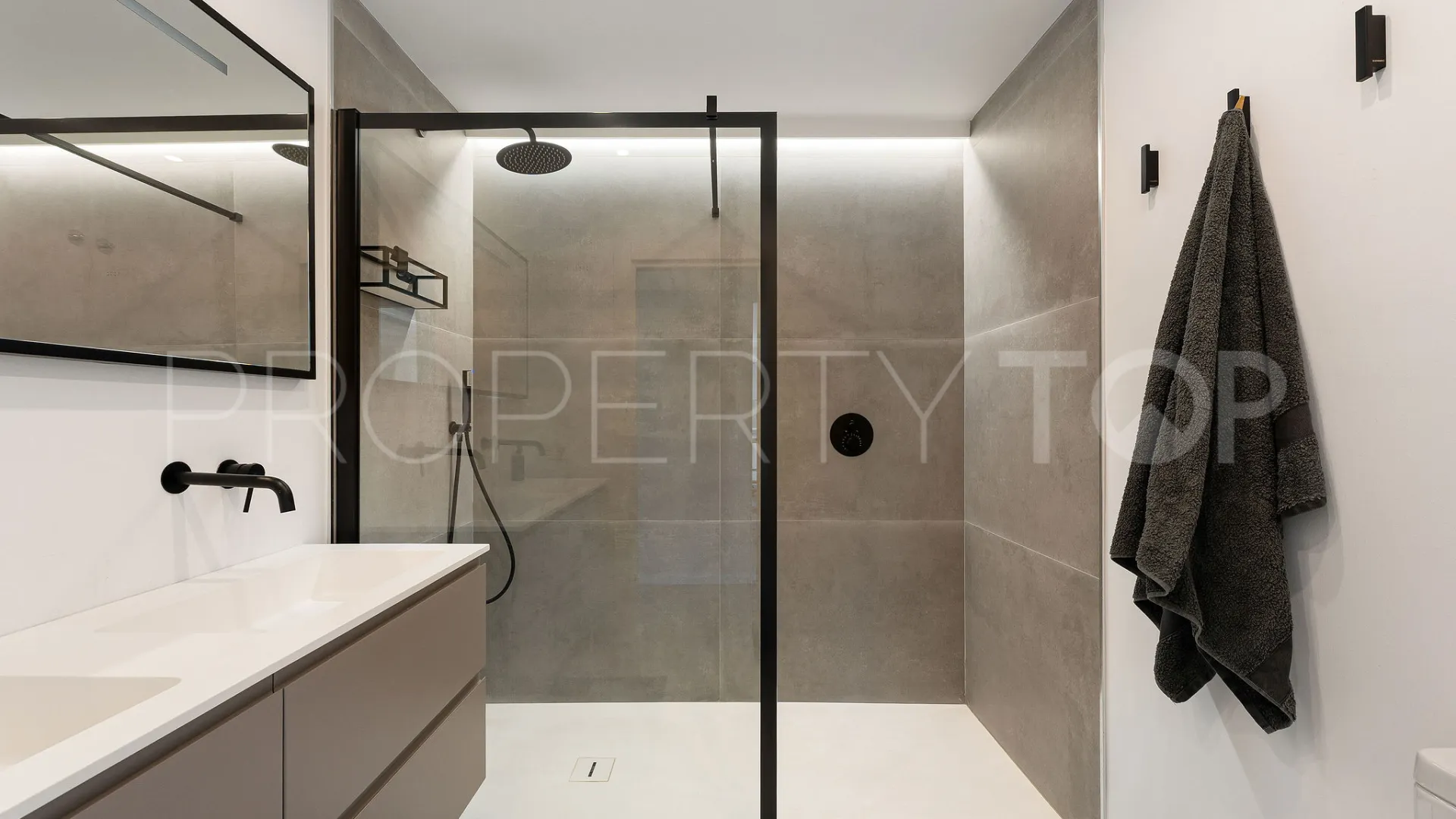 Se vende apartamento de 2 dormitorios en La Campana