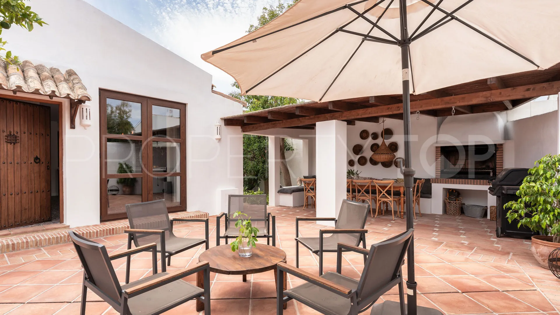 For sale villa in Isdabe