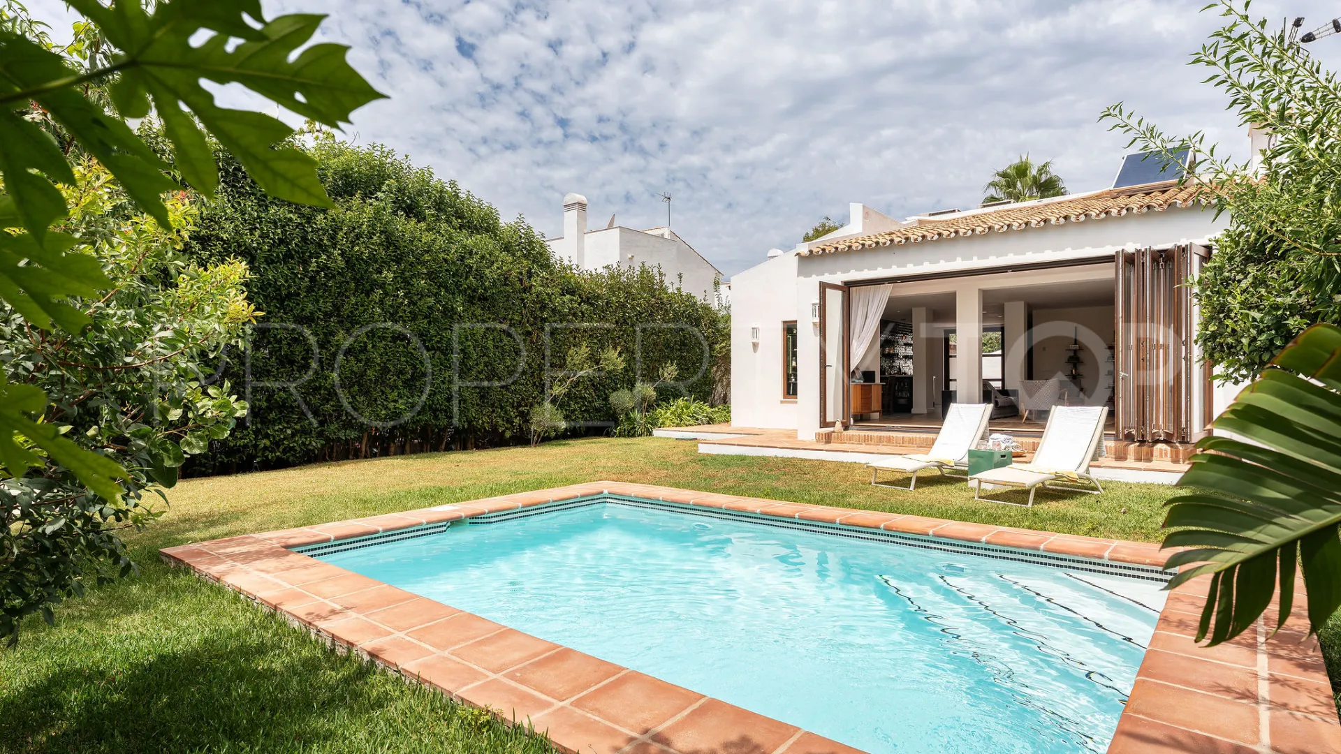For sale villa in Isdabe