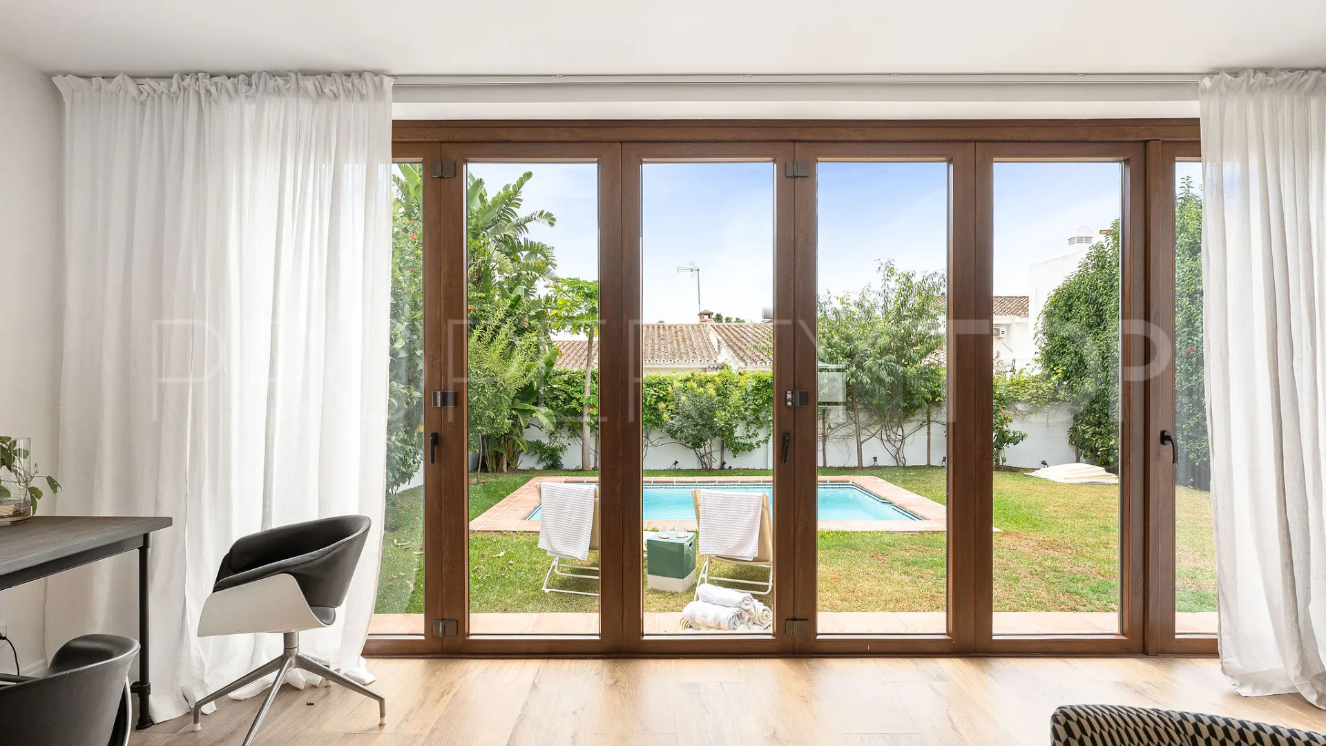 For sale villa in Isdabe