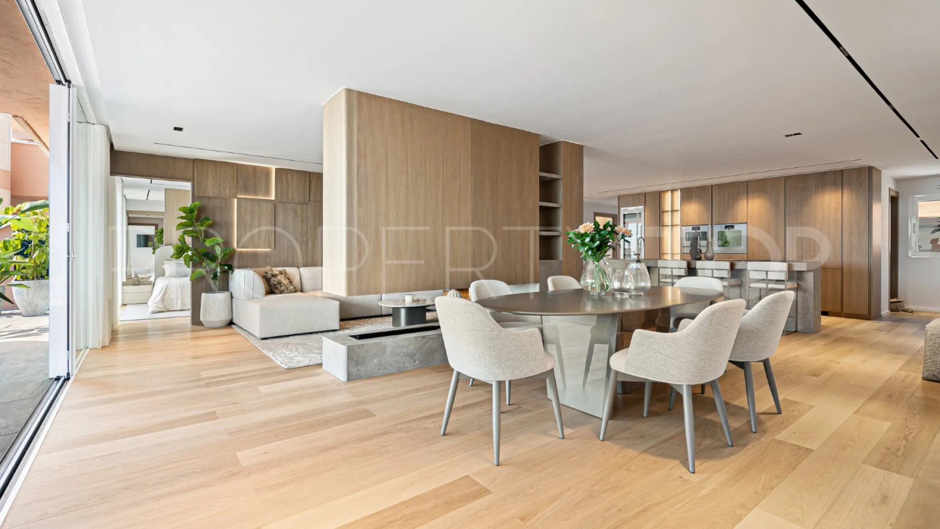 Apartamento con 3 dormitorios en venta en Magna Marbella
