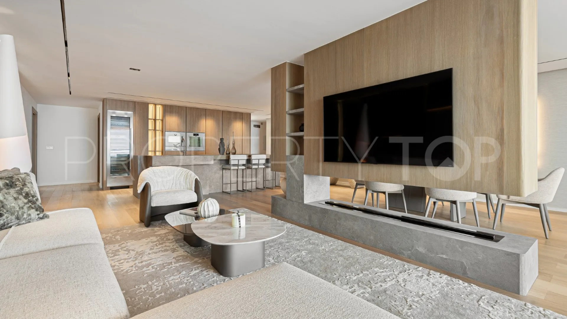 Apartamento con 3 dormitorios en venta en Magna Marbella