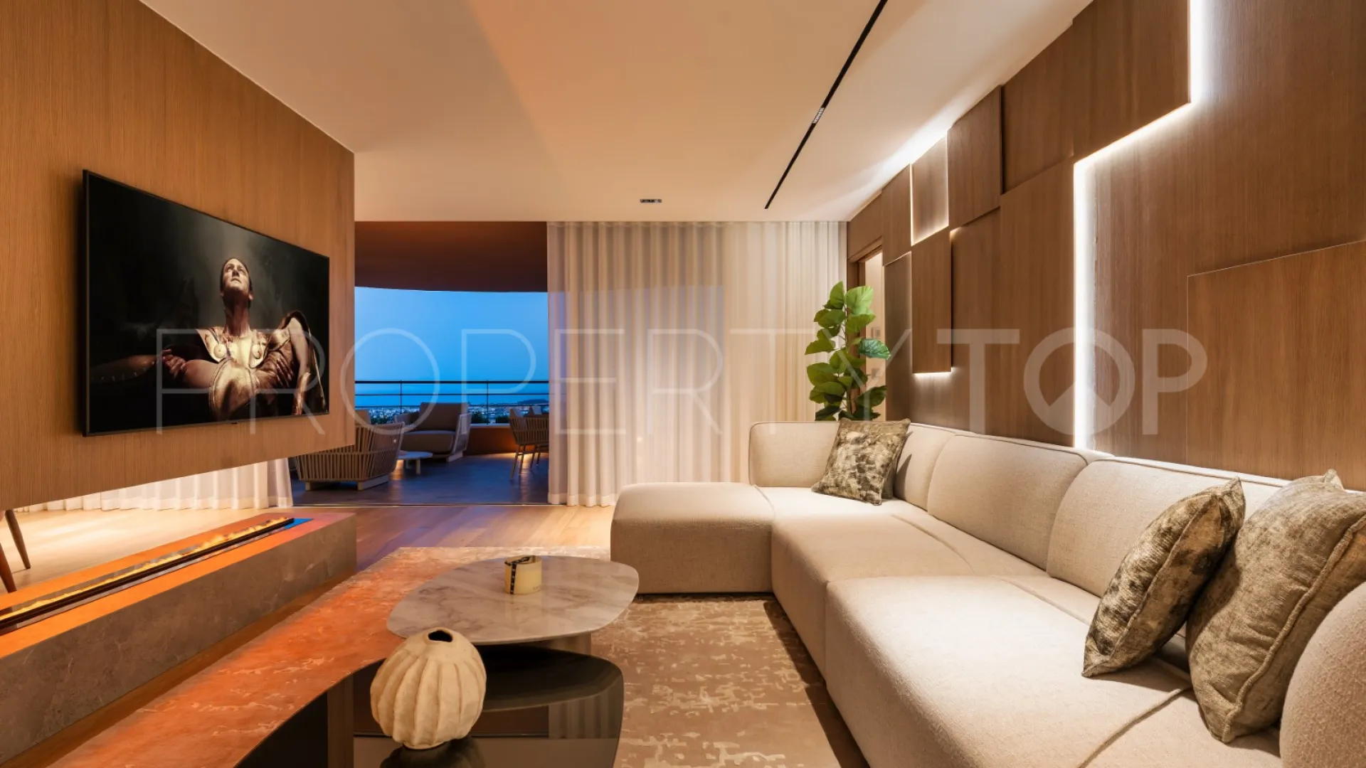 Apartamento con 3 dormitorios en venta en Magna Marbella