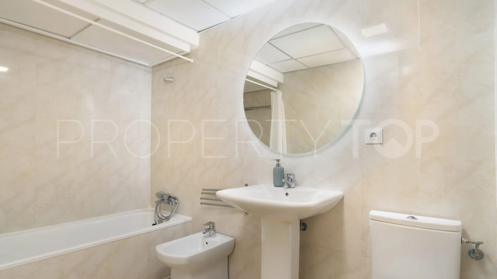 Apartamento a la venta en Marbella - Puerto Banus