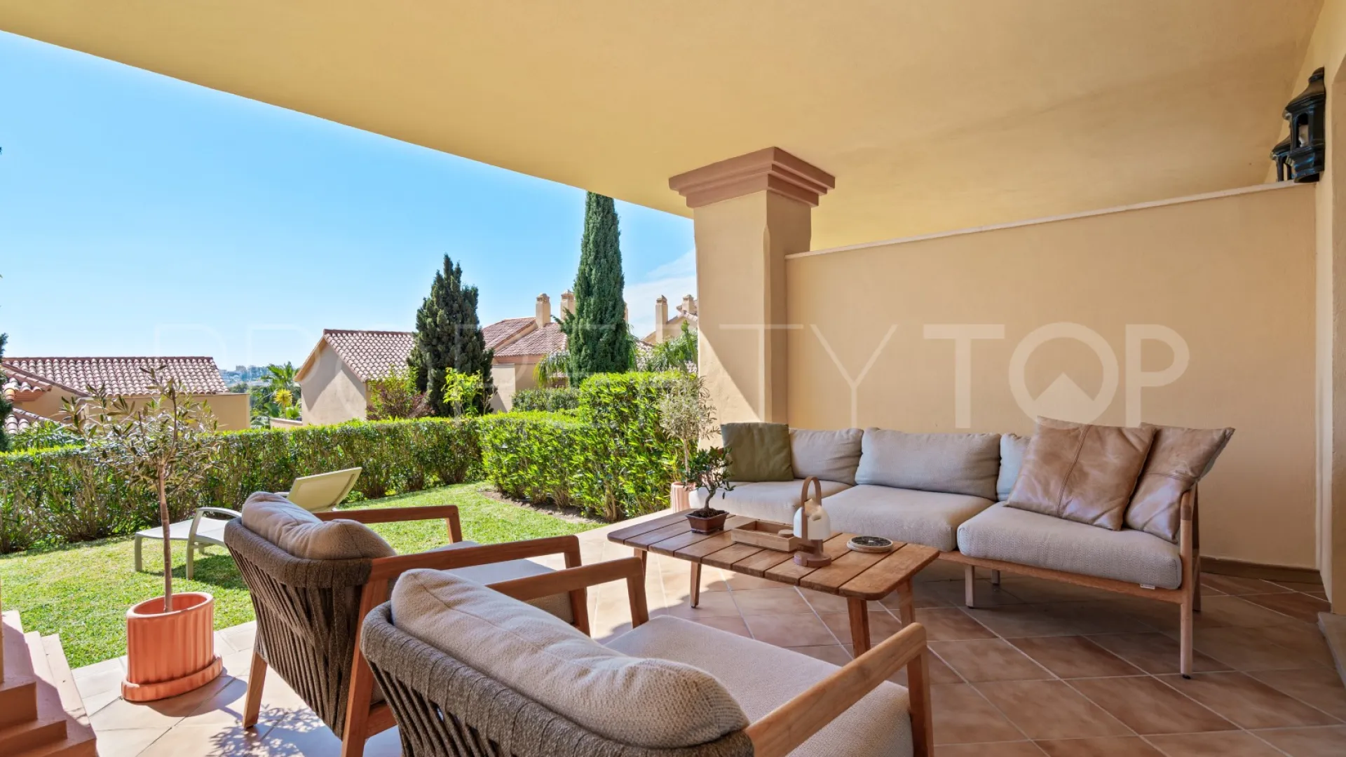 Apartamento planta baja a la venta en Cumbres del Rodeo
