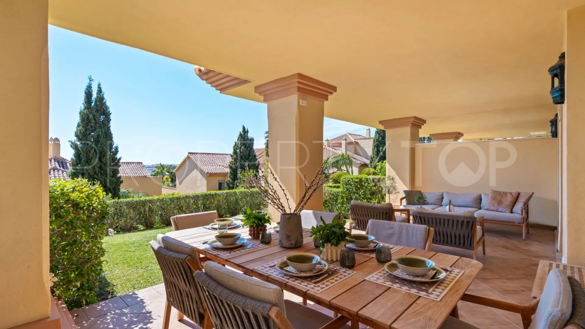 Apartamento planta baja a la venta en Cumbres del Rodeo