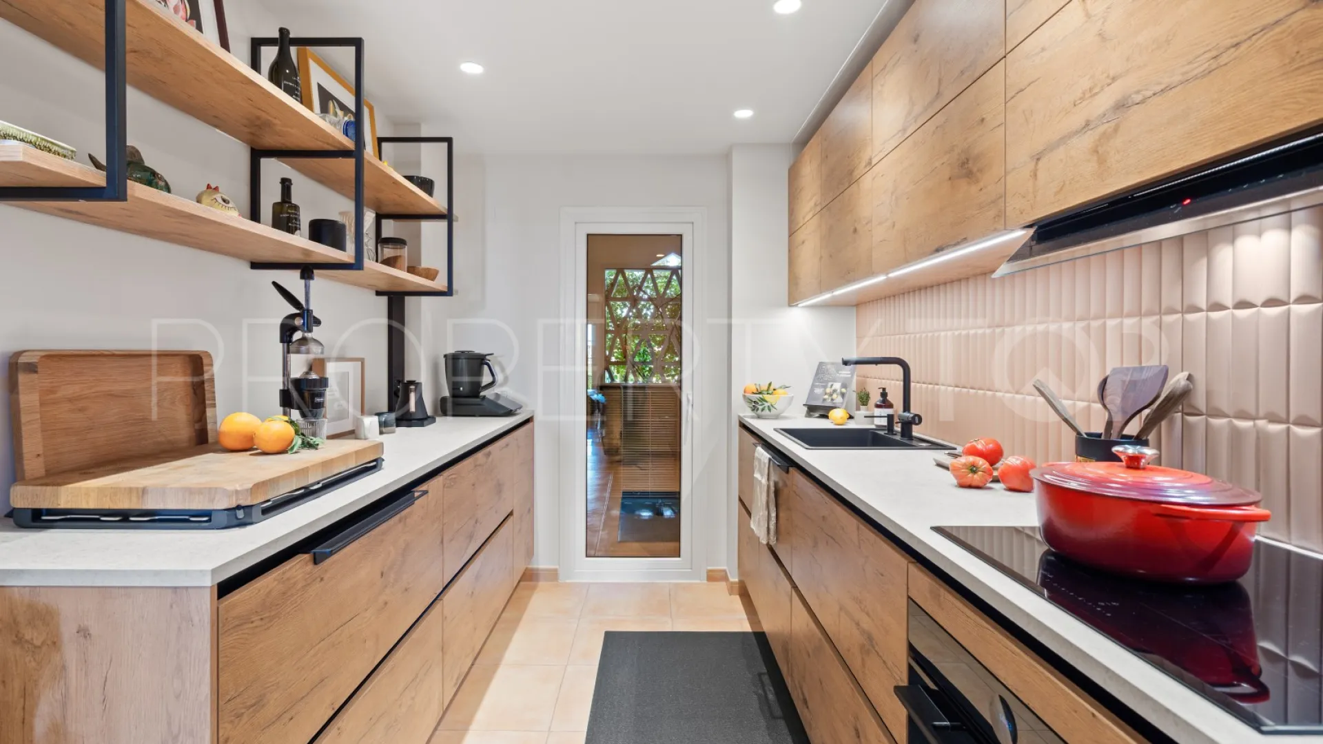 Apartamento planta baja a la venta en Cumbres del Rodeo