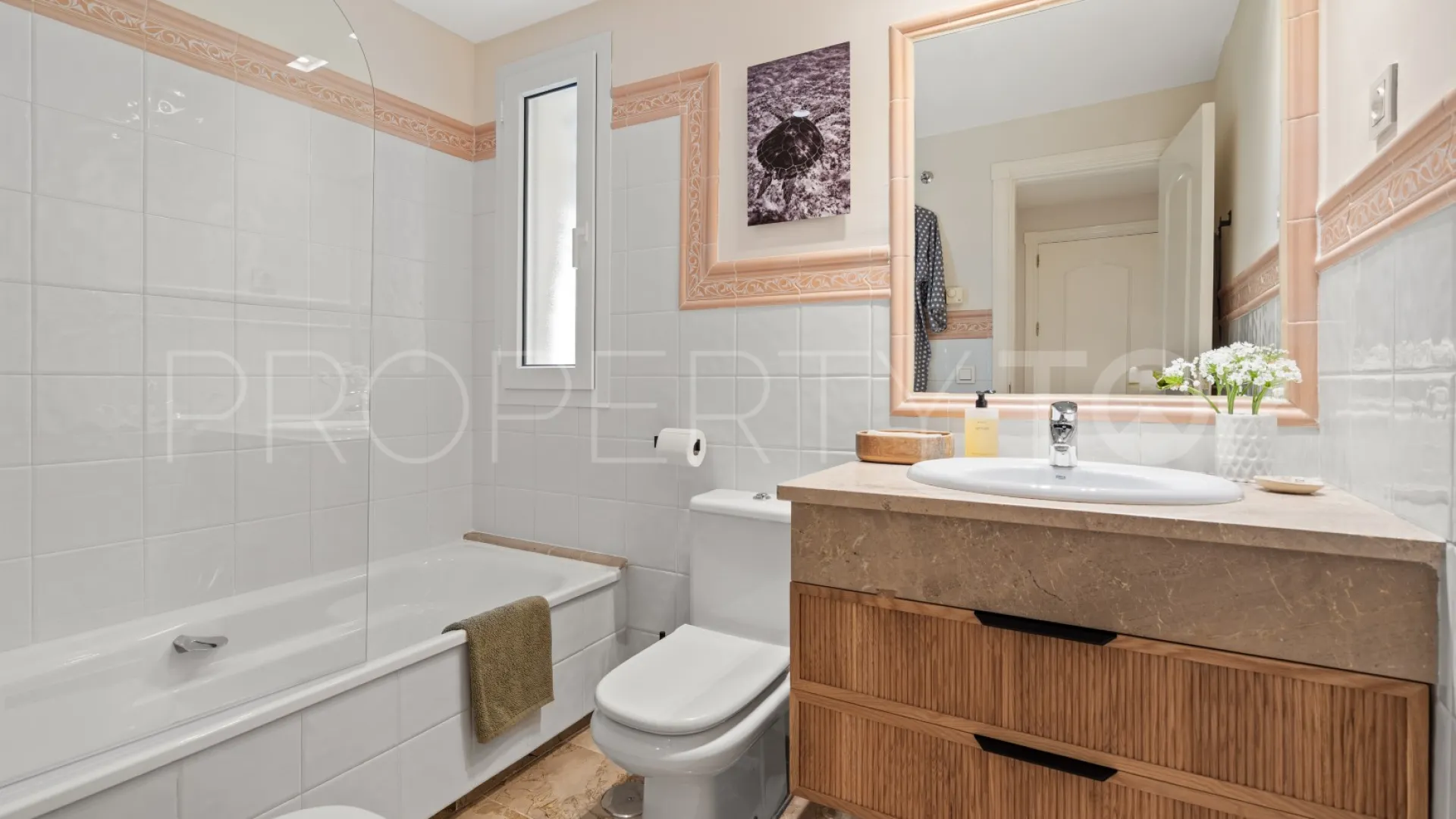 Apartamento planta baja a la venta en Cumbres del Rodeo
