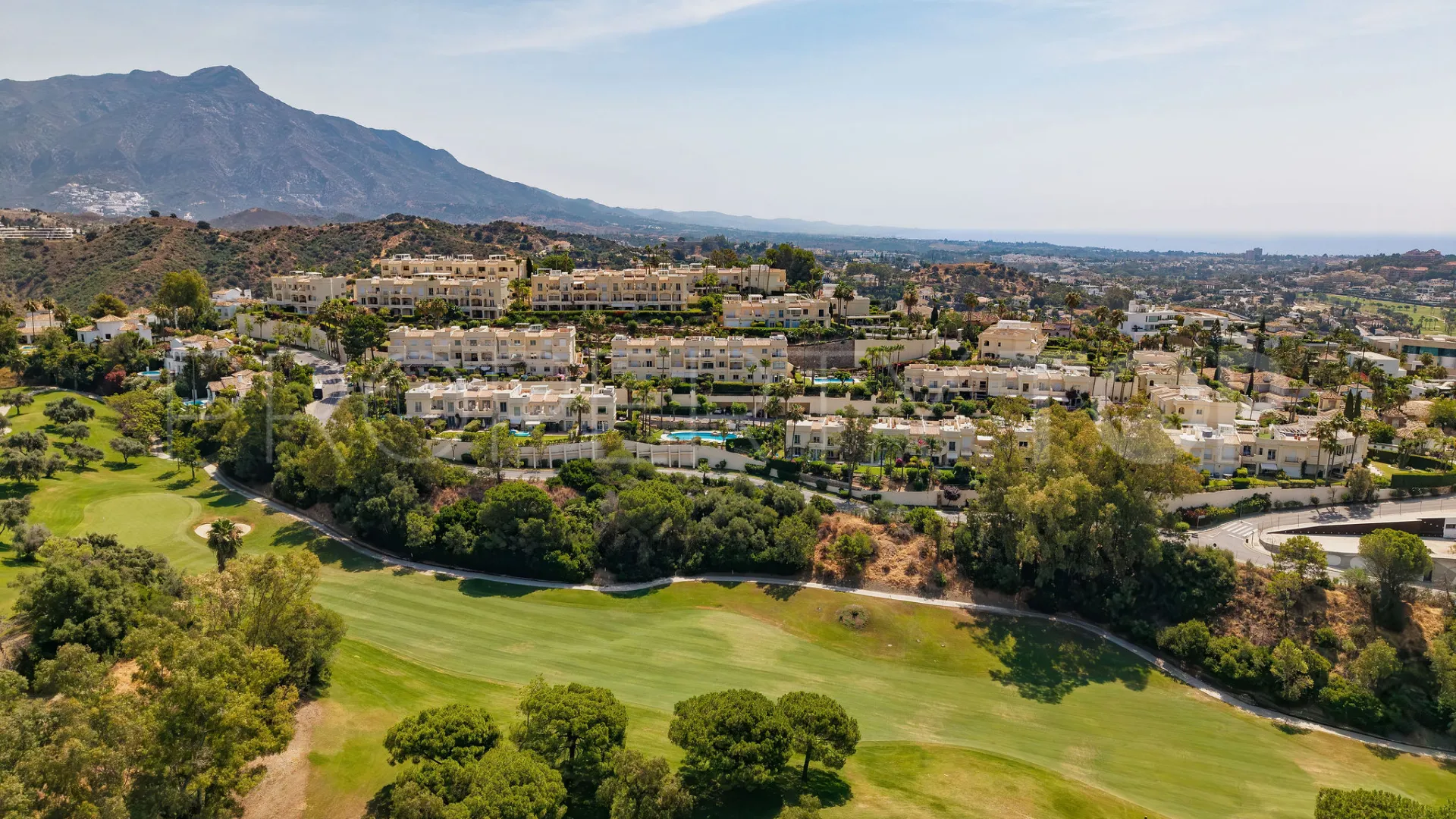 For sale La Quinta Hills ground floor apartment with 3 bedrooms
