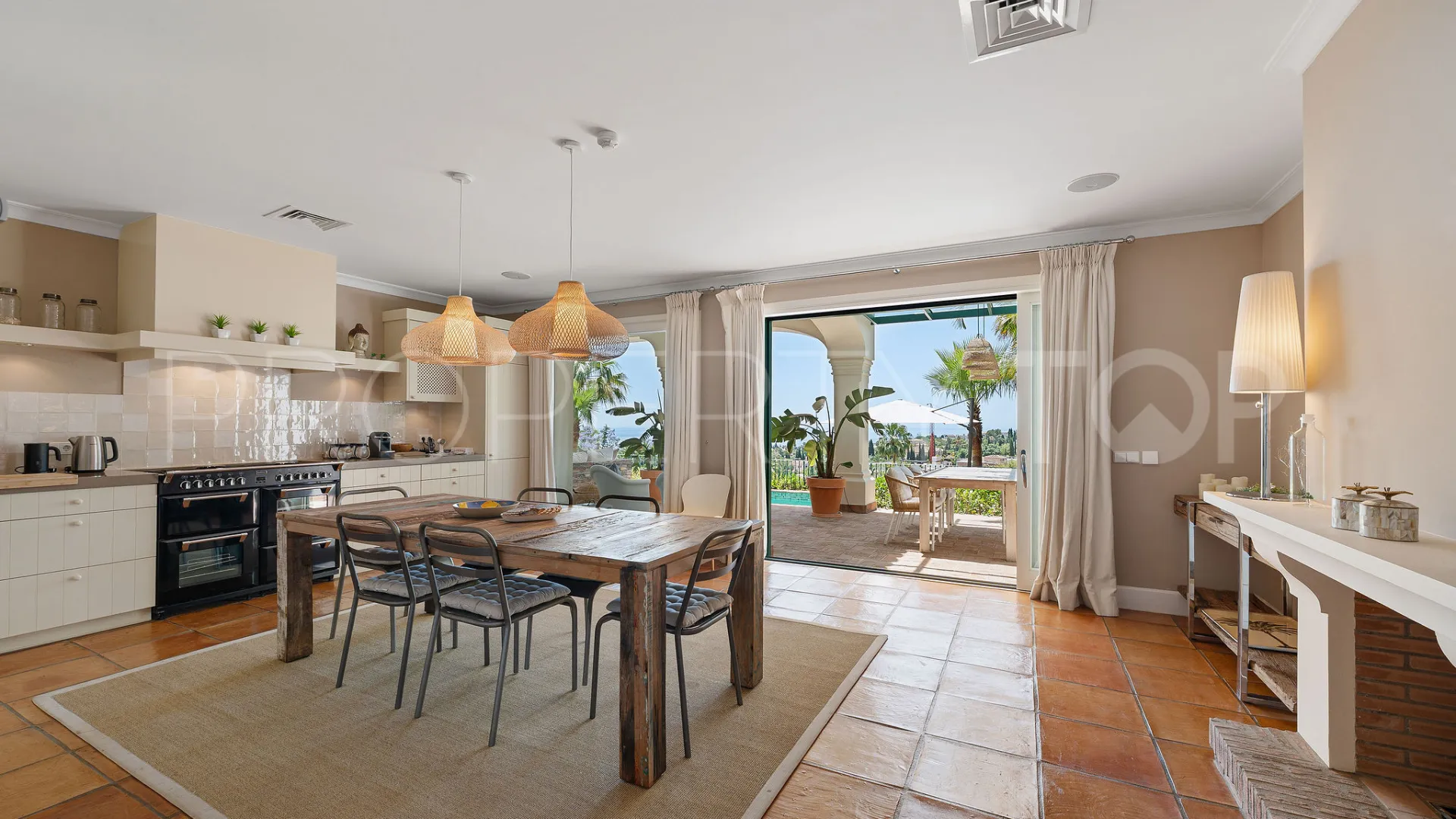 Cascada de Camojan, villa en venta de 5 dormitorios