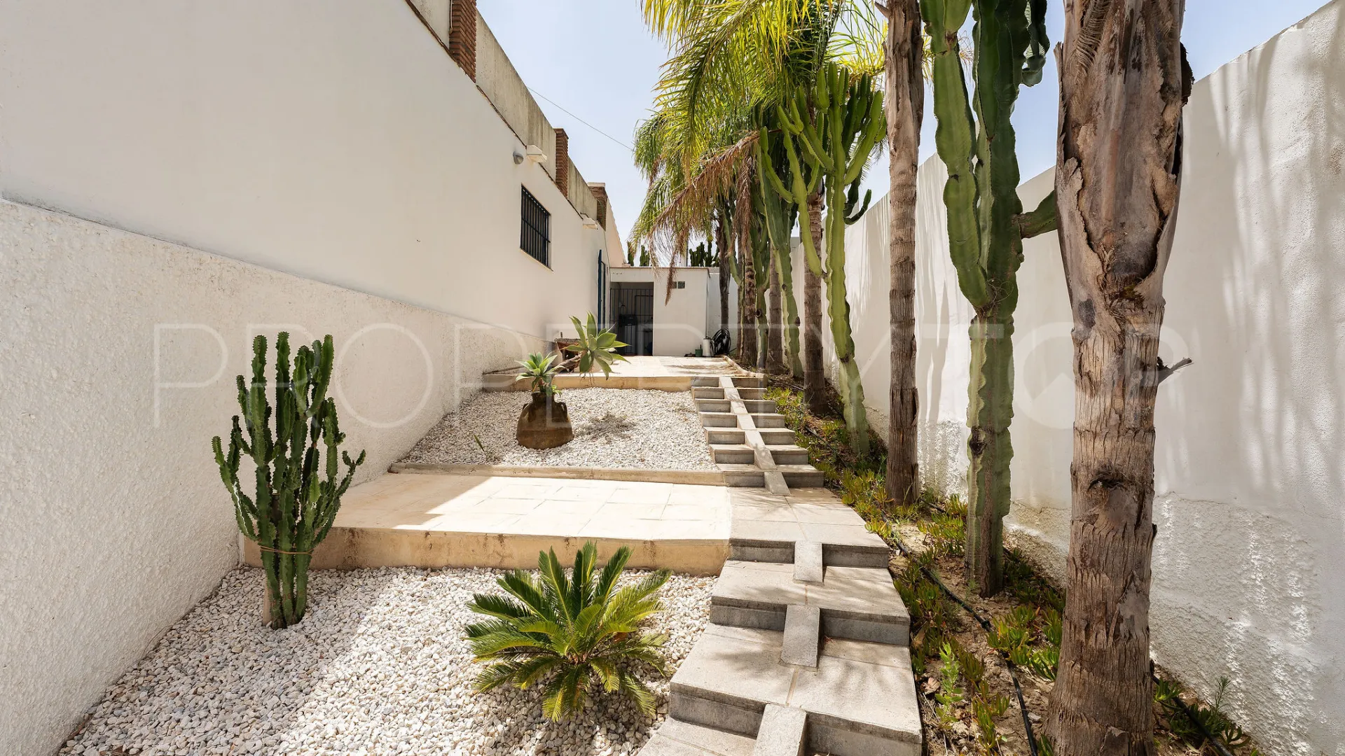 6 bedrooms villa for sale in Bahia Dorada