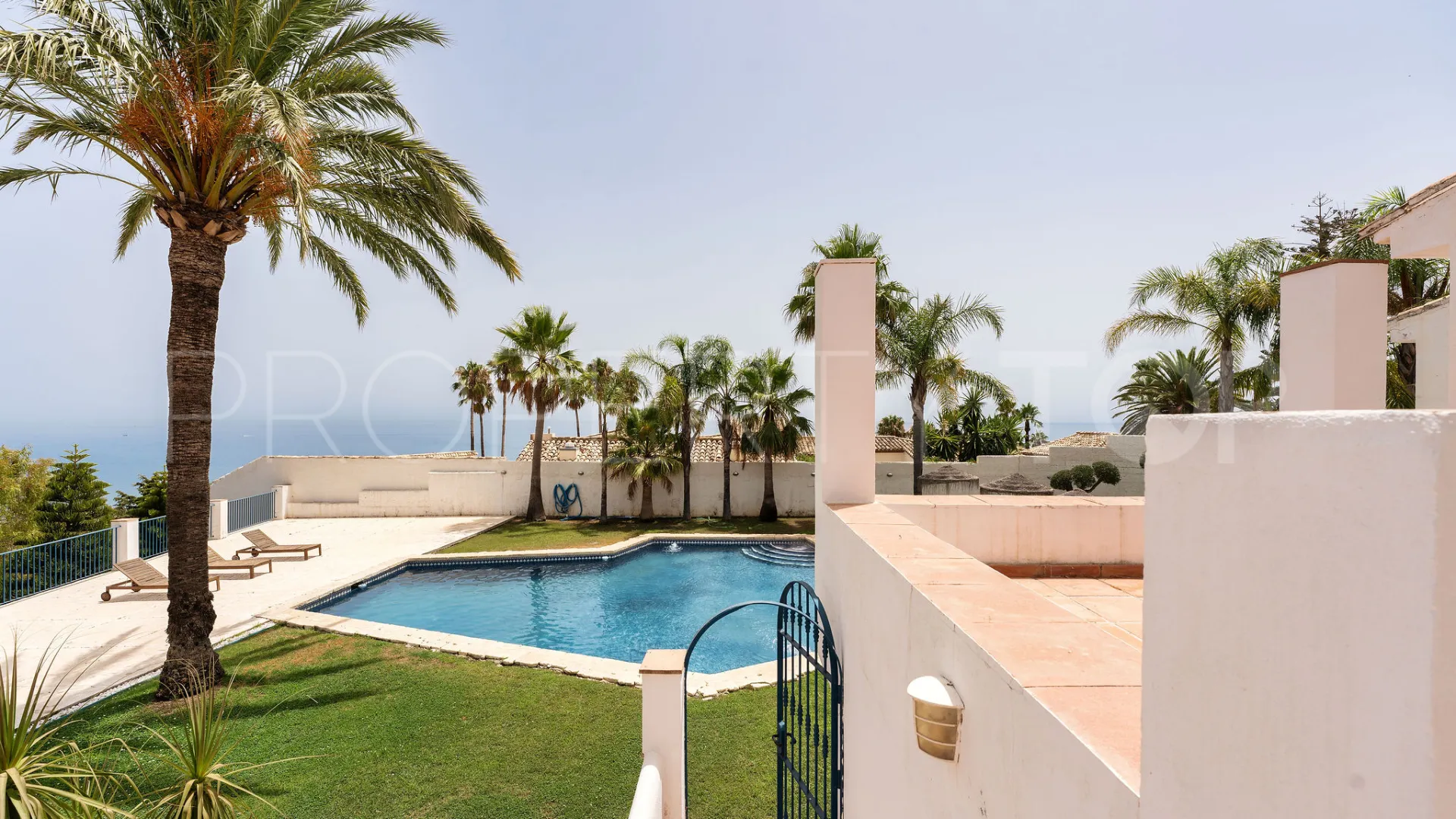 6 bedrooms villa for sale in Bahia Dorada