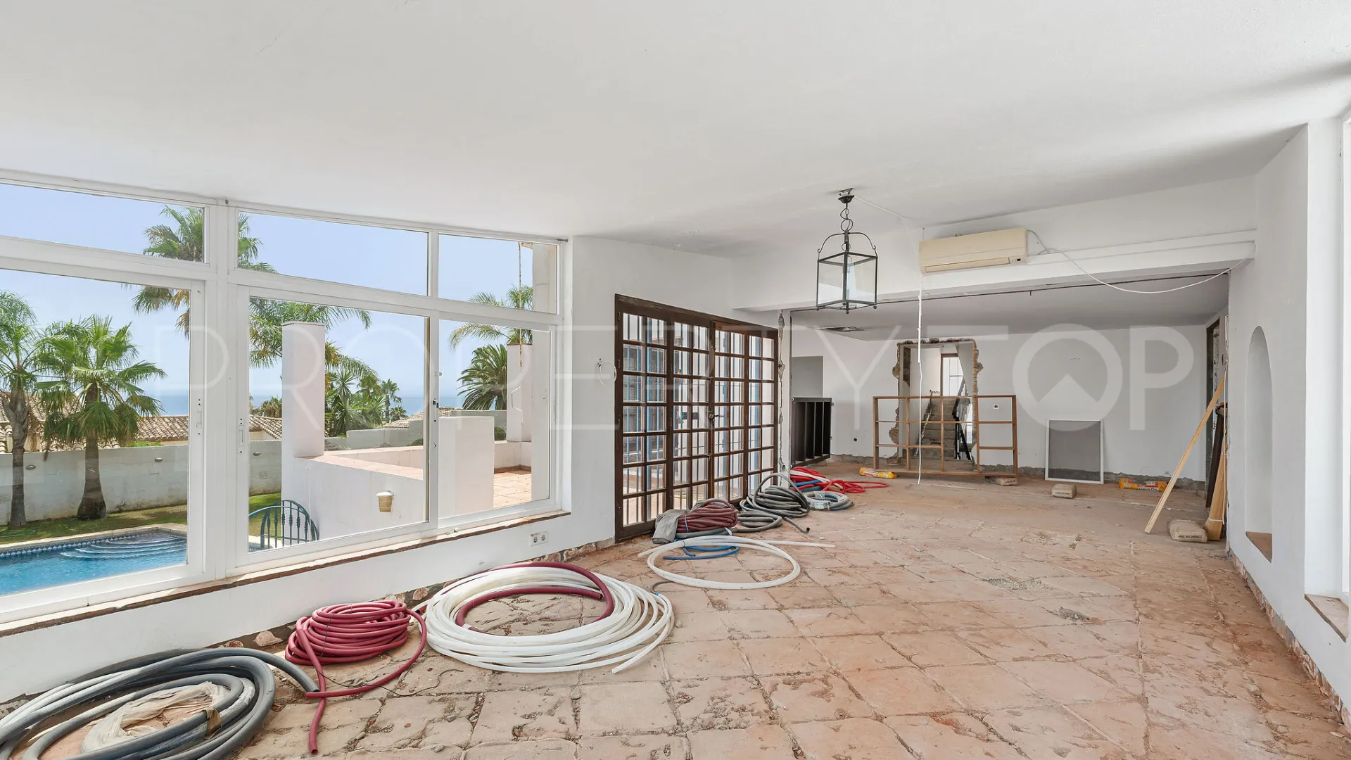 6 bedrooms villa for sale in Bahia Dorada
