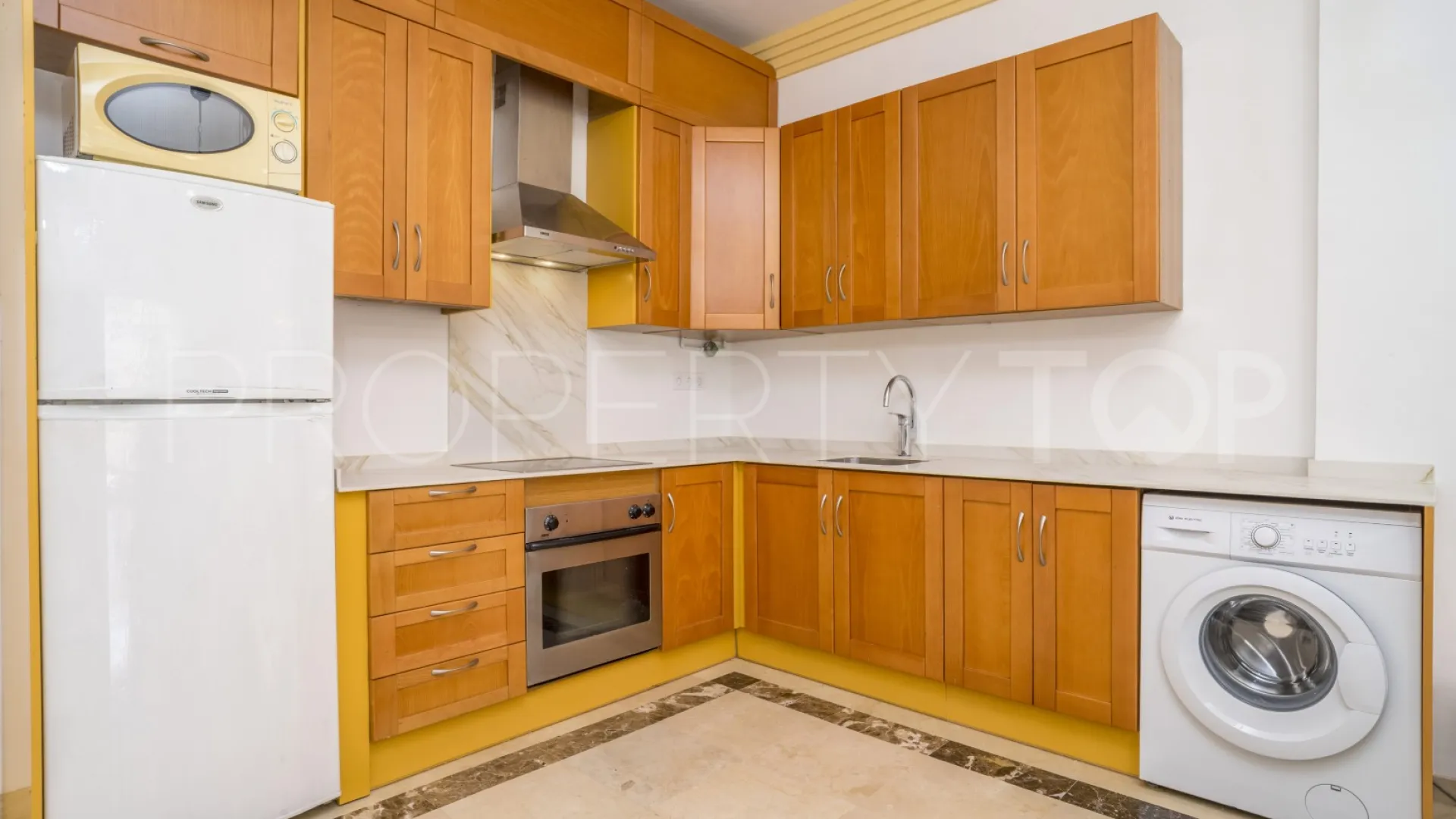 Comprar apartamento planta baja de 3 dormitorios en River Garden