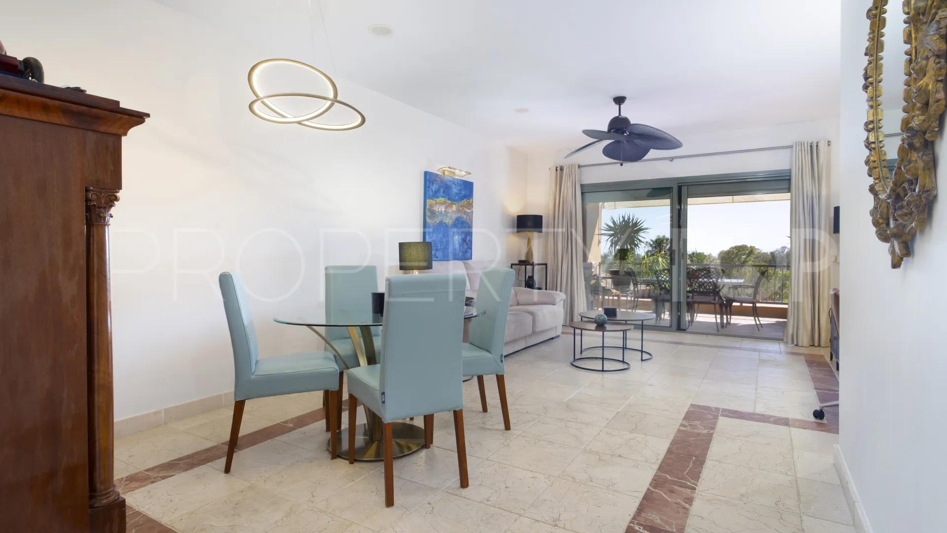 For sale apartment in Benatalaya with 2 bedrooms