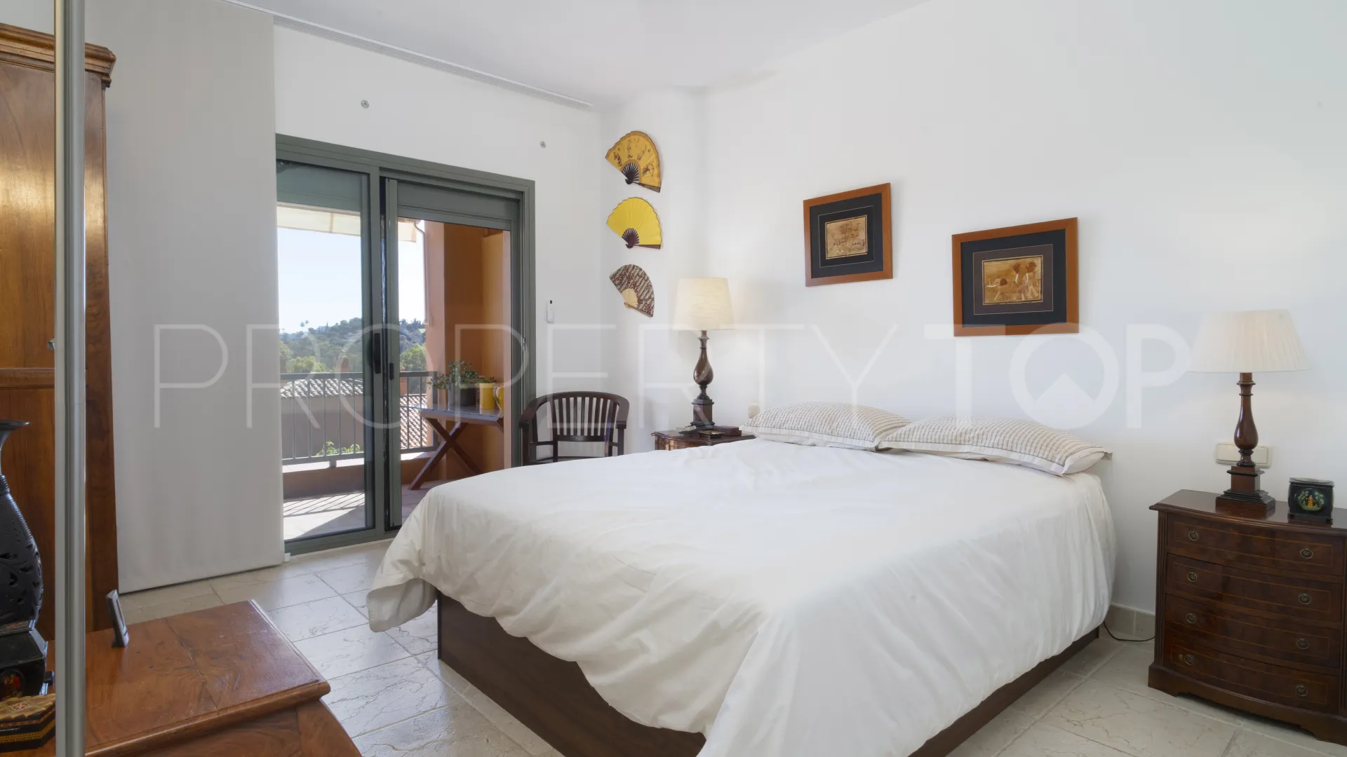 For sale apartment in Benatalaya with 2 bedrooms