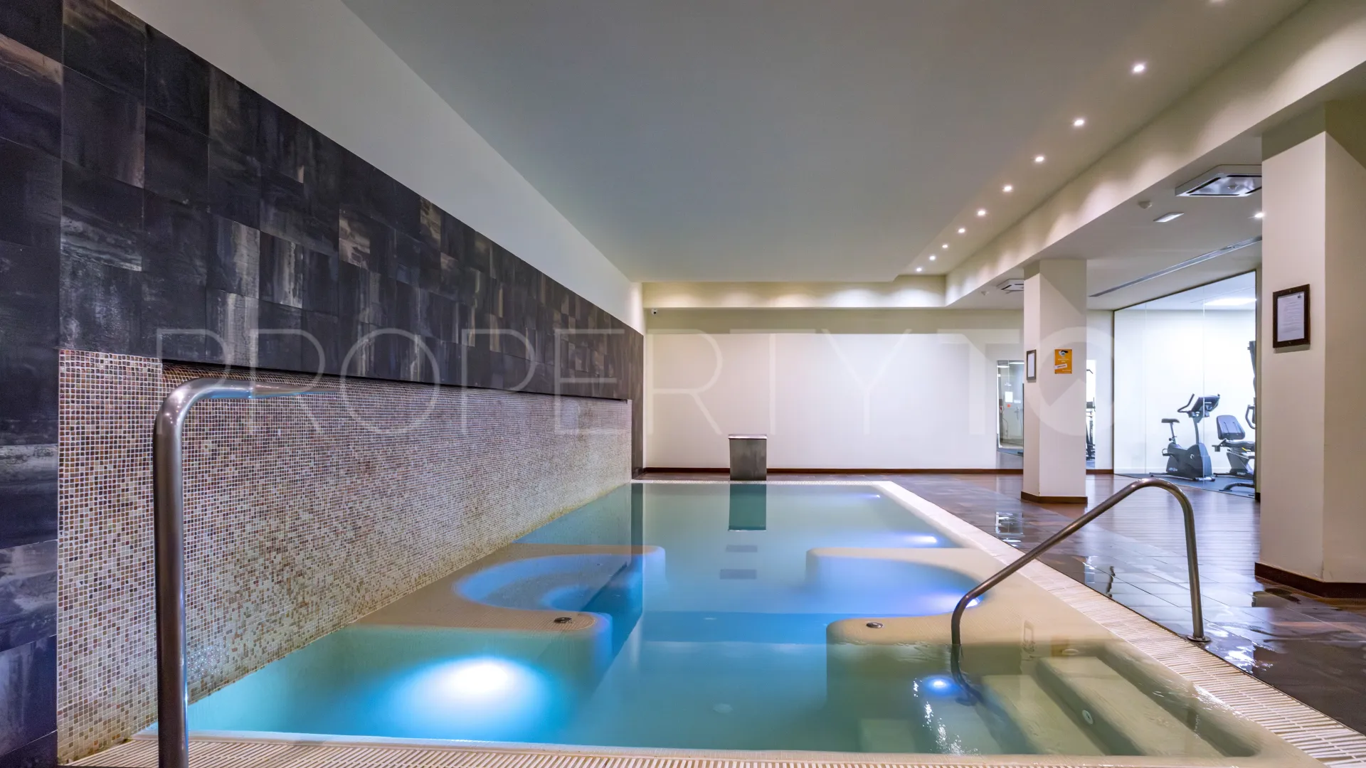 For sale apartment in Benatalaya with 2 bedrooms