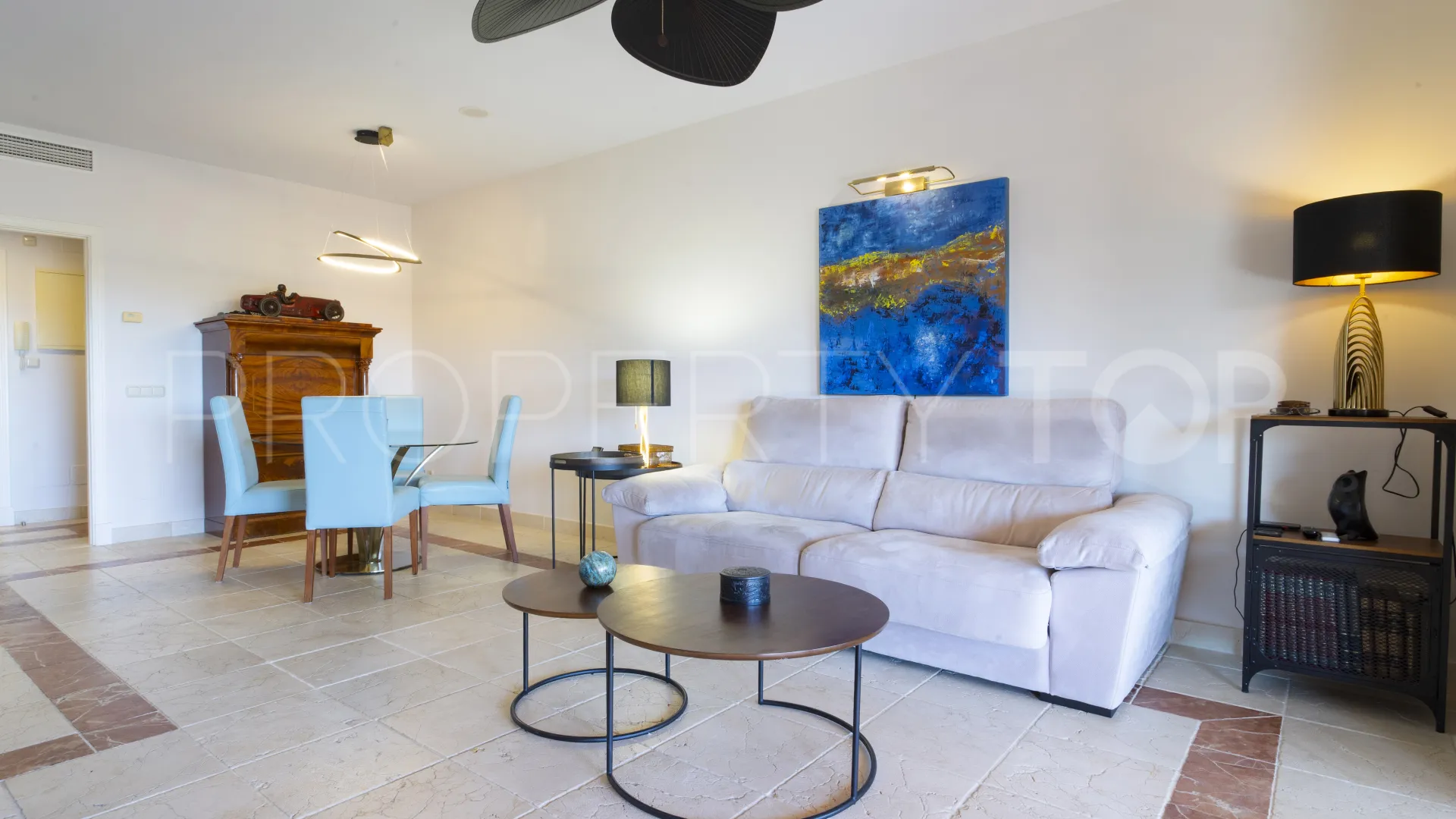 For sale apartment in Benatalaya with 2 bedrooms