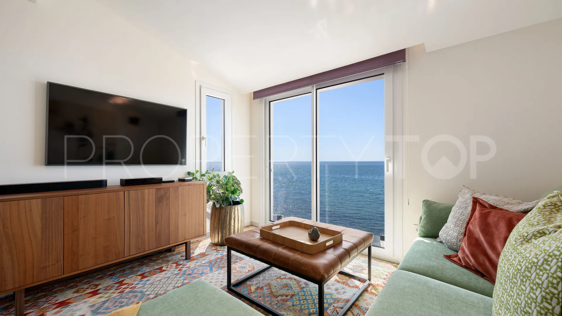 For sale duplex penthouse in Bahia Dorada with 3 bedrooms