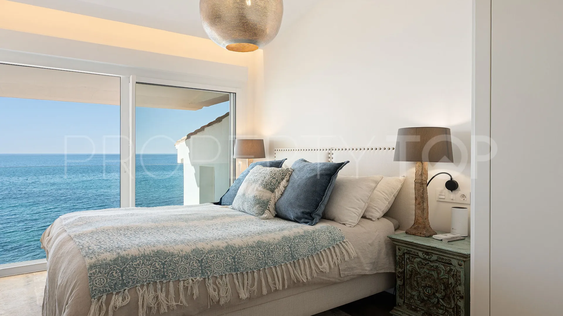 For sale duplex penthouse in Bahia Dorada with 3 bedrooms