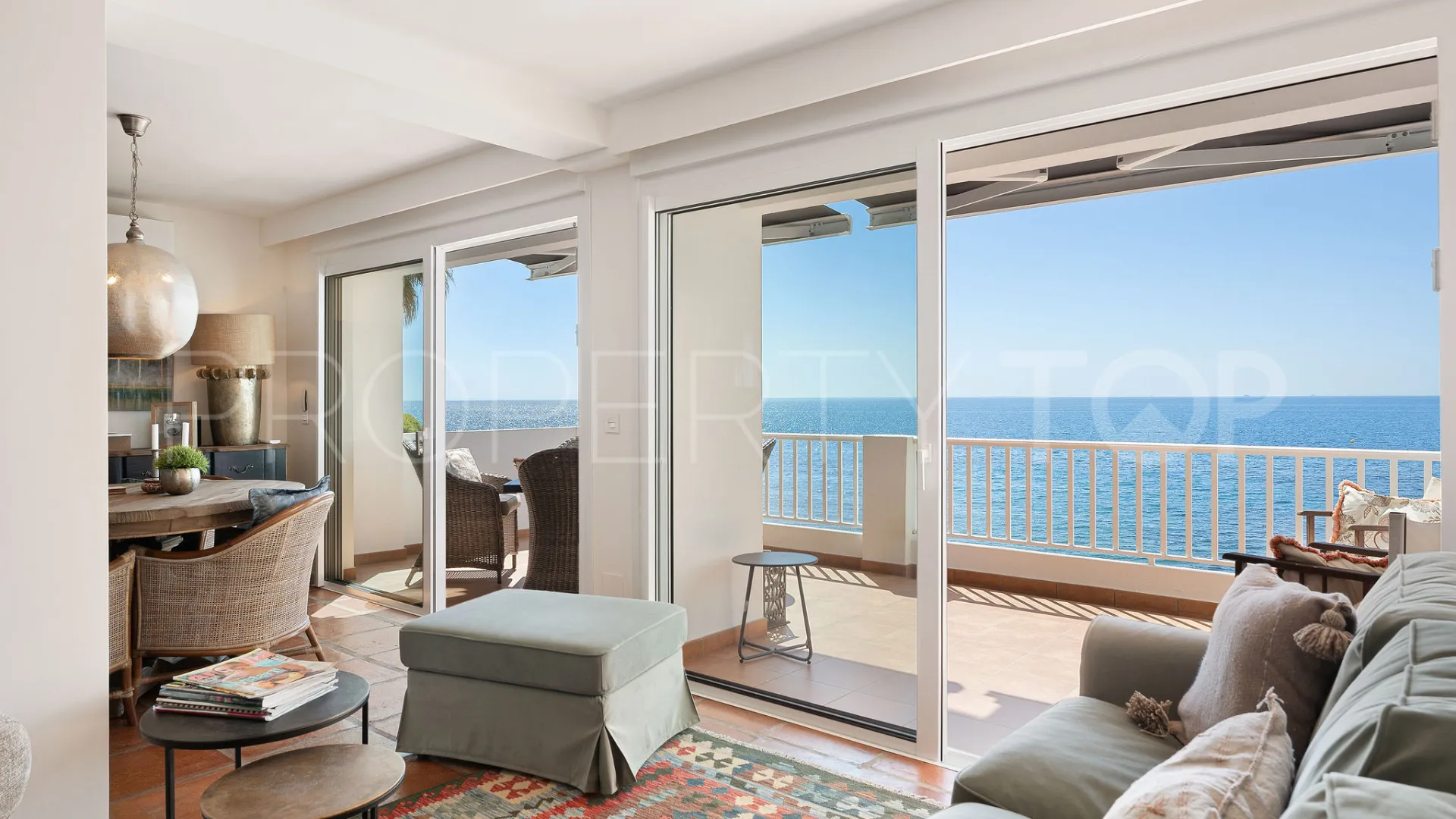 For sale duplex penthouse in Bahia Dorada with 3 bedrooms