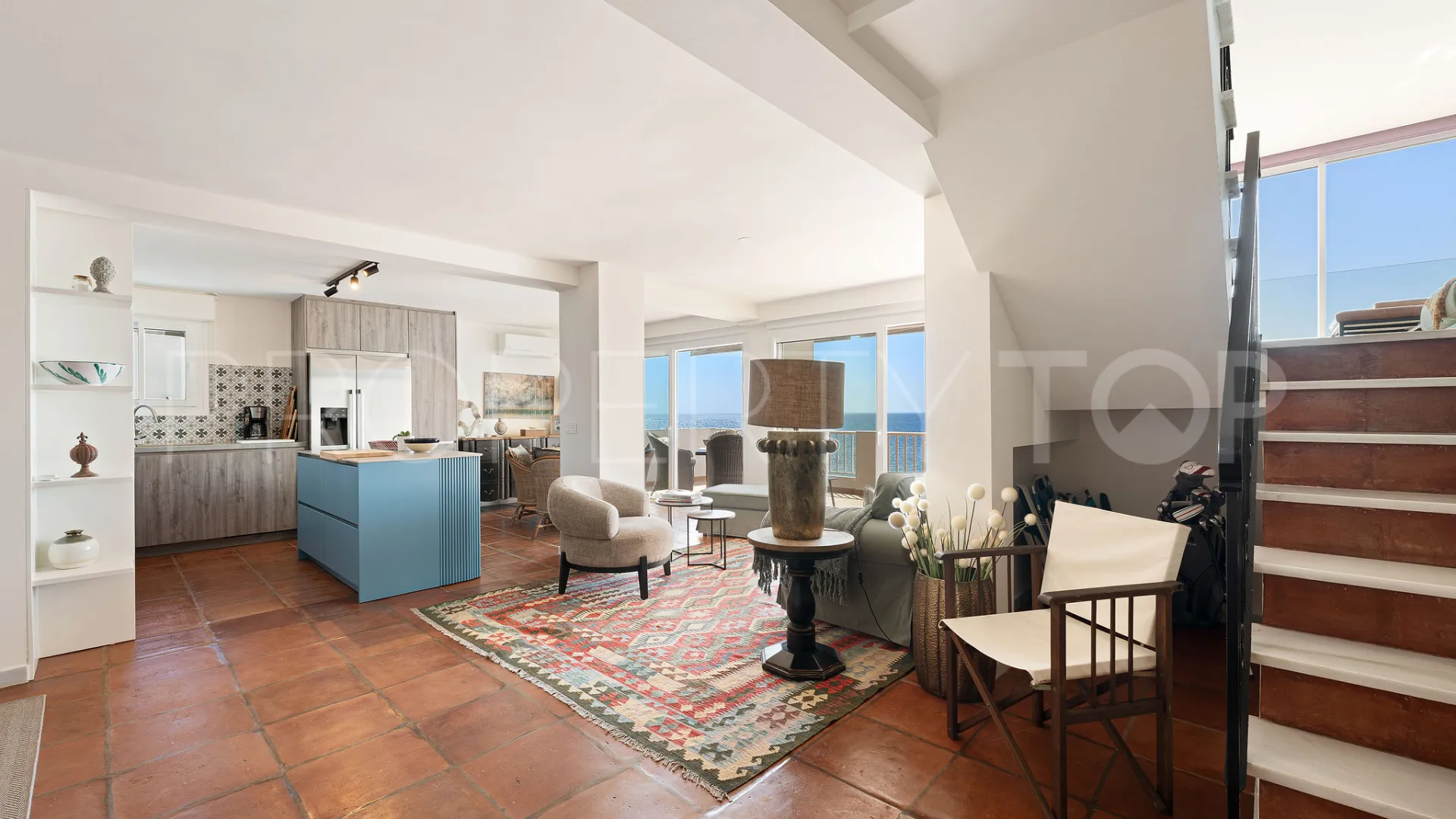 For sale duplex penthouse in Bahia Dorada with 3 bedrooms