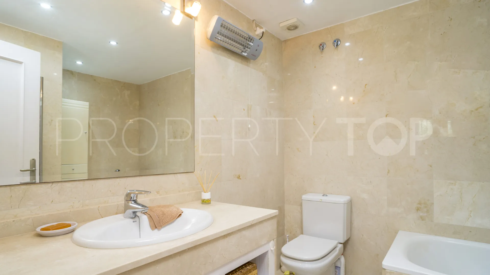 Town house for sale in Costalita del Mar