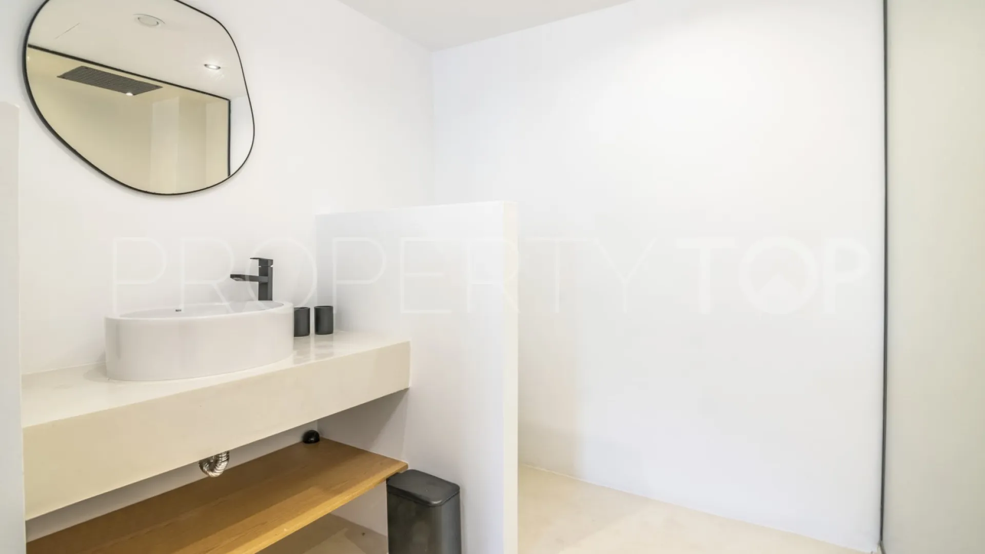 For sale Los Naranjos Country Club 3 bedrooms town house