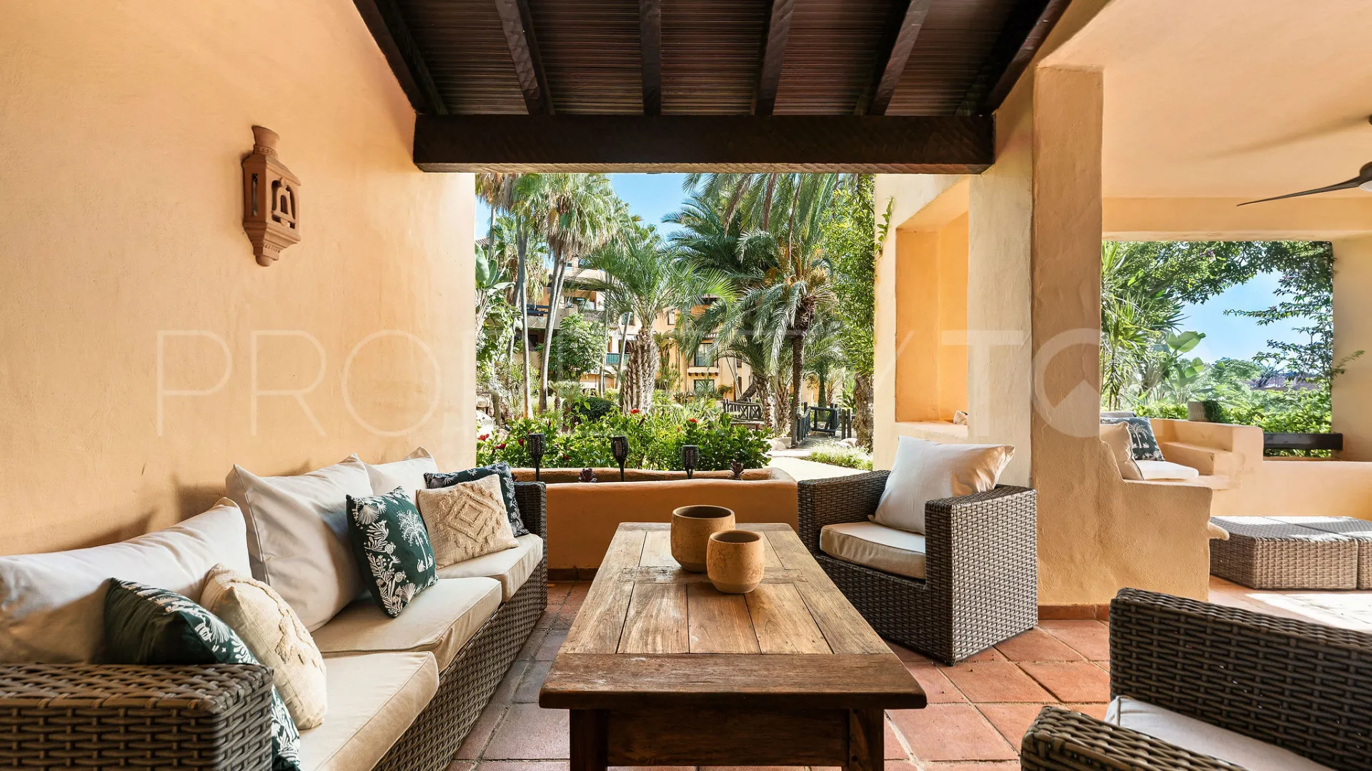 Comprar apartamento planta baja de 3 dormitorios en El Campanario