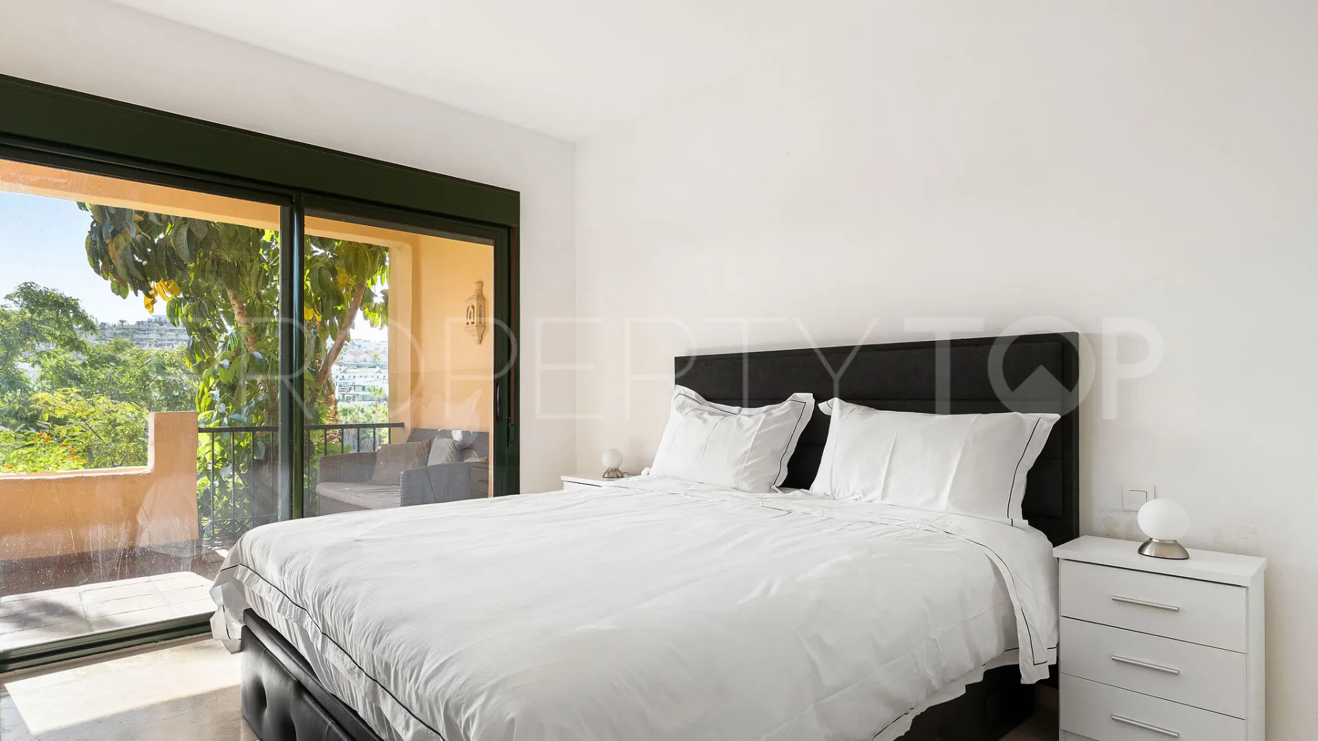 Comprar apartamento planta baja de 3 dormitorios en El Campanario