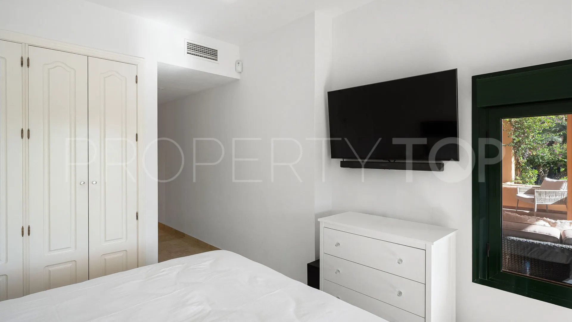 Comprar apartamento planta baja de 3 dormitorios en El Campanario