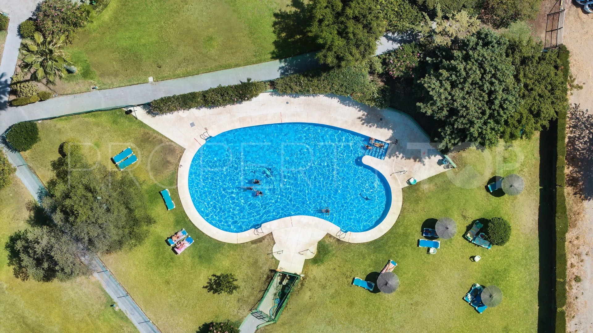 Apartamento en venta con 2 dormitorios en Torres de Aloha