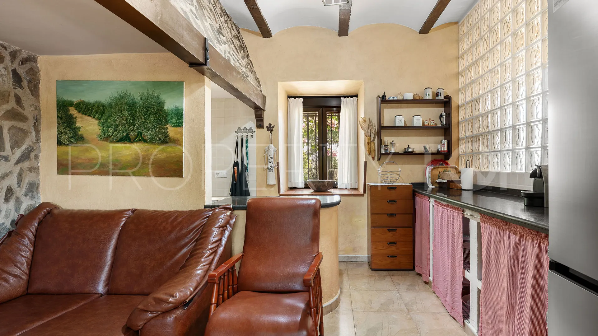 Marmolejo, finca de 6 dormitorios en venta
