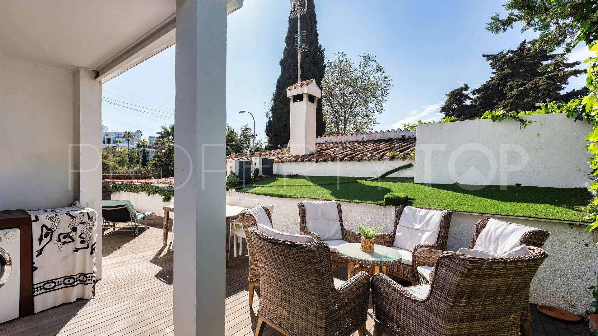 For sale 4 bedrooms villa in La Campana