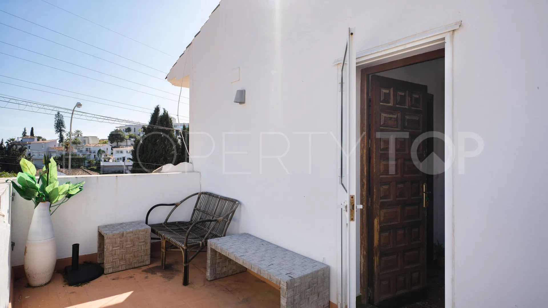 For sale 4 bedrooms villa in La Campana