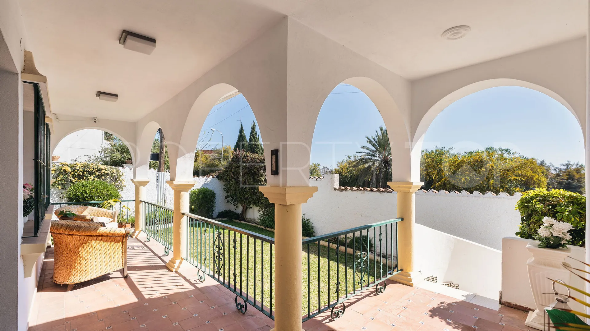 For sale 4 bedrooms villa in La Campana